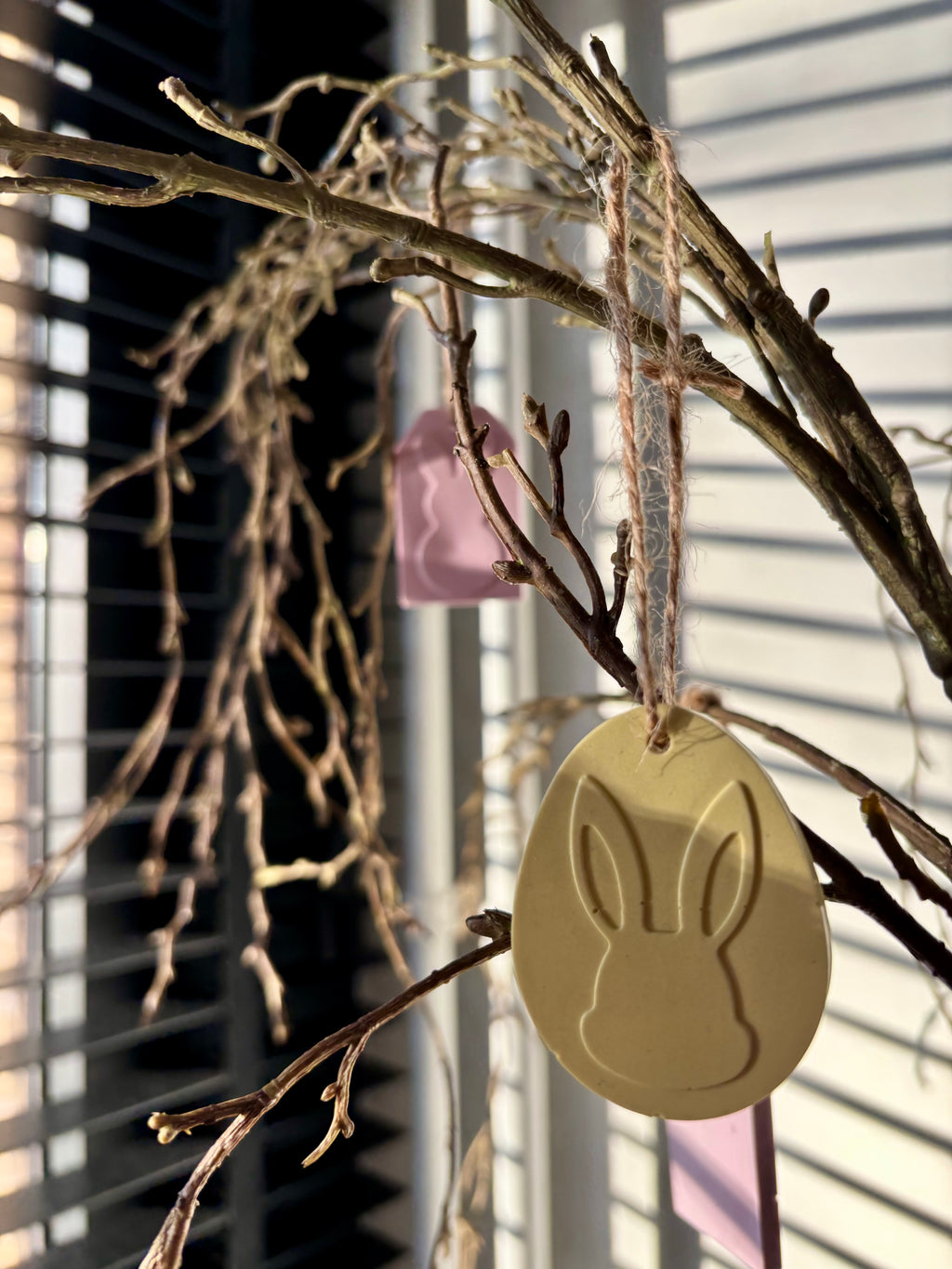 THE DULCE PASCUA HANGER SET