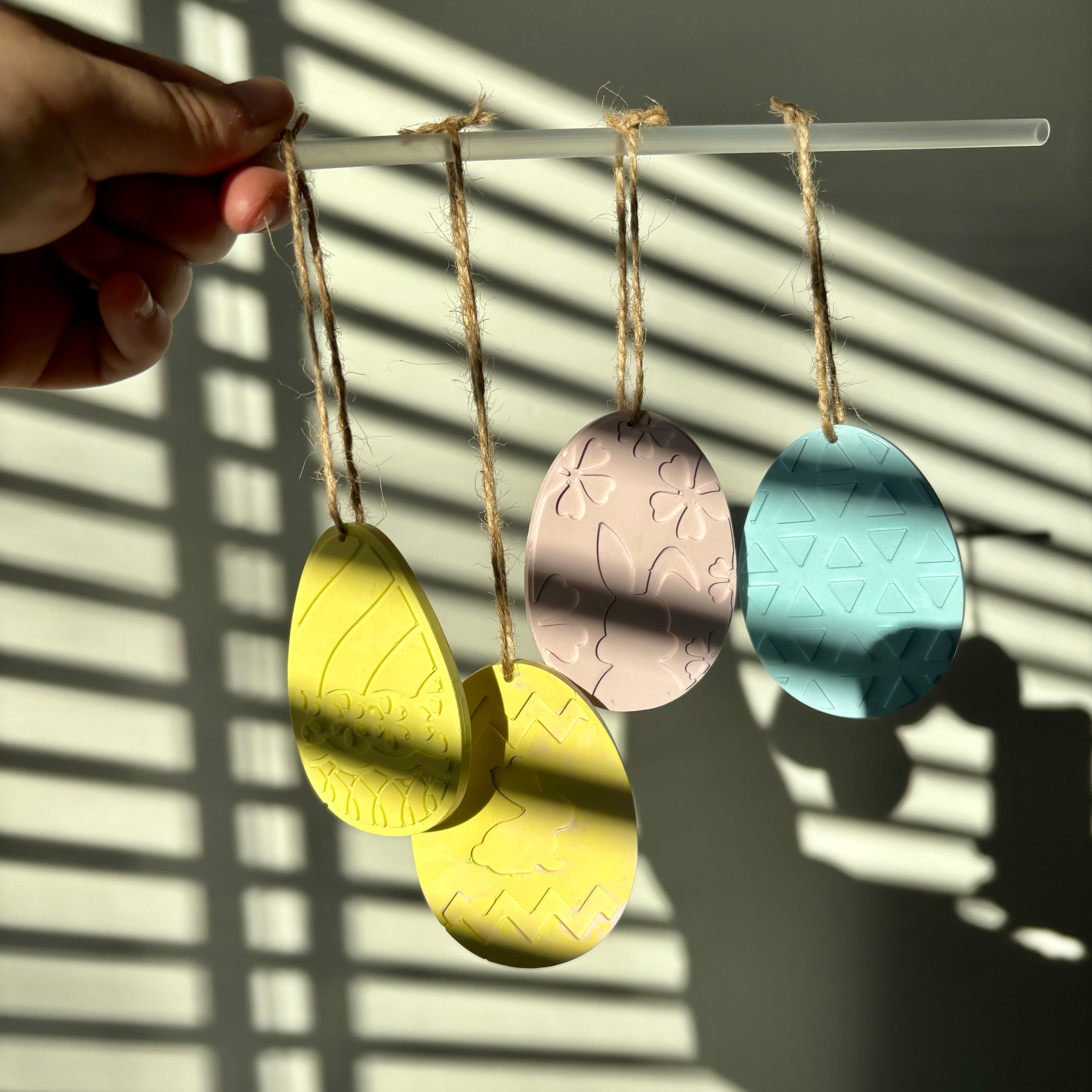 THE PASTEL PASCUA PAAS HANGER SET